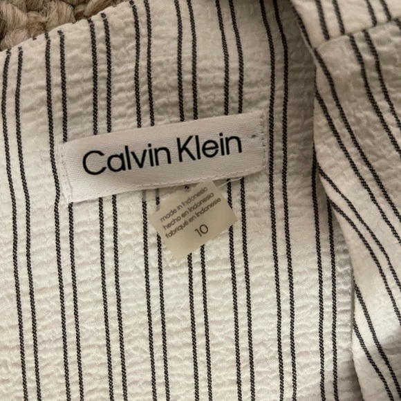 Calvin Klein Striped V Neck Crepe Cropped Jumpsuit Size 10 - Picture 4 of 6